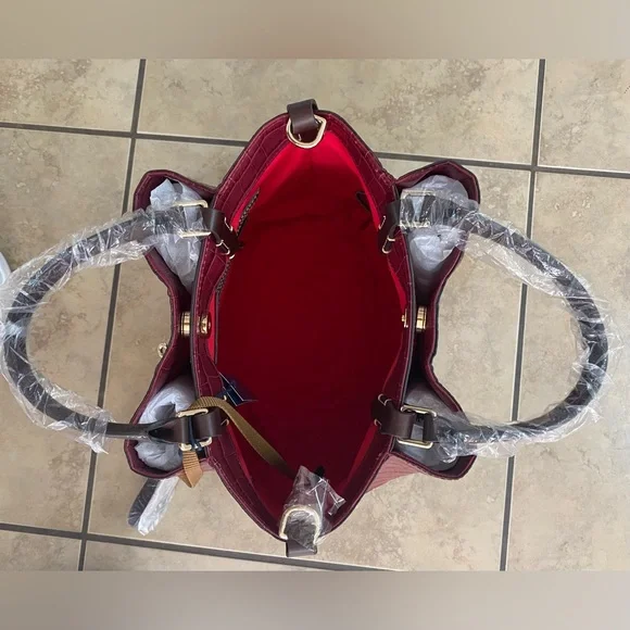 DOONEY AND BURKE..Burgundy Croc-Embossed Shoulder/Crossbody Bag - Picture 6 of 16